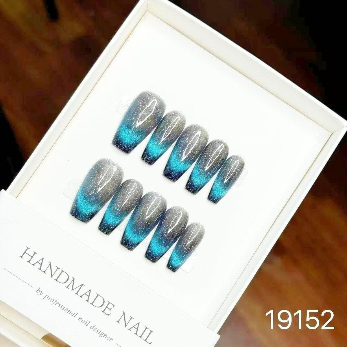 19152
